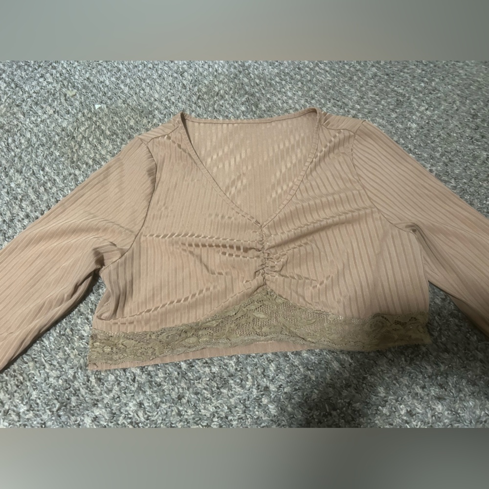 Cute Tan long sleeve cropped shirt